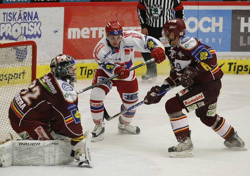 38. kolo O2 ELH mezi celky HC Mountfield České Budějovice a HC Sparta Praha. Štěpán Hřebejk