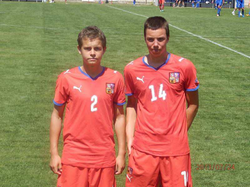 Petr Řehoř (vlevo) a Jan Chylík  z Dynama v reprezentaci ČR U16
