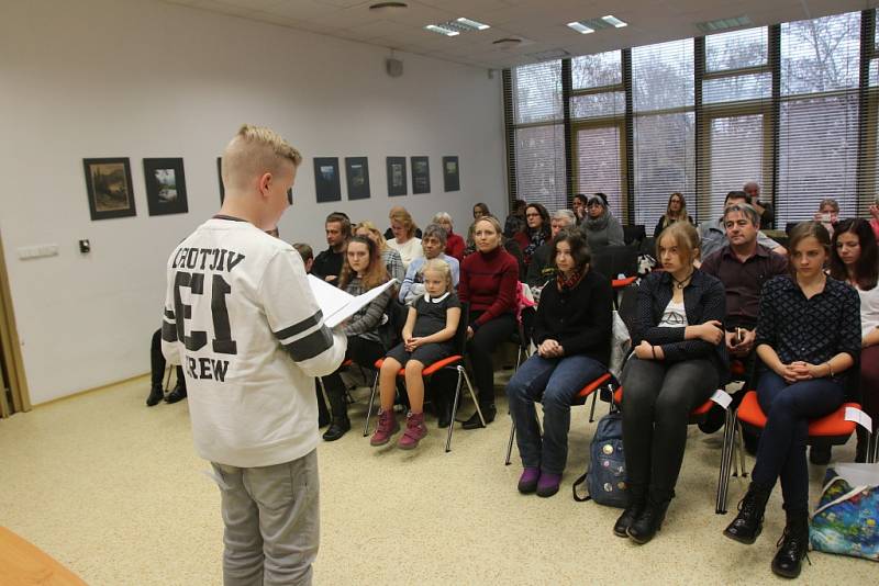 Literární soutěž Jihočeský úsměv, zaštiťovaná Jihočeskou vědeckou knihovnou a Jihočeským krajem ve spolupráci s Jihočeským klubem Obce spisovatelů, se může chlubit poměrně slušnou tradicí.