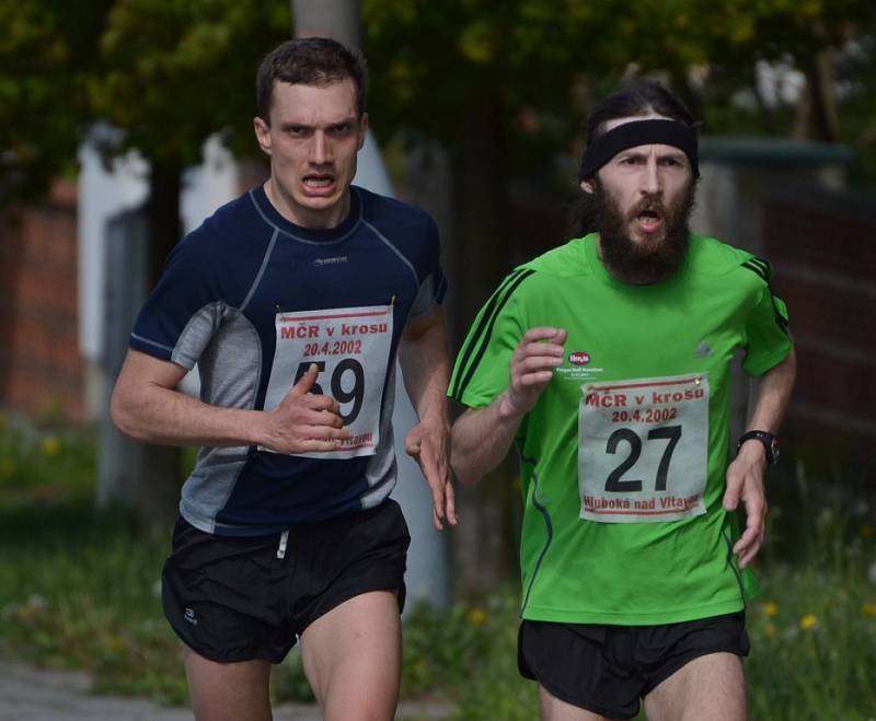 Běh kolem Hluboké nad Vltavou, 74. ročník. Dva nejlepší Jihočeši. 59 - Josef Soukup, 27 - Ladislav Stejskal.