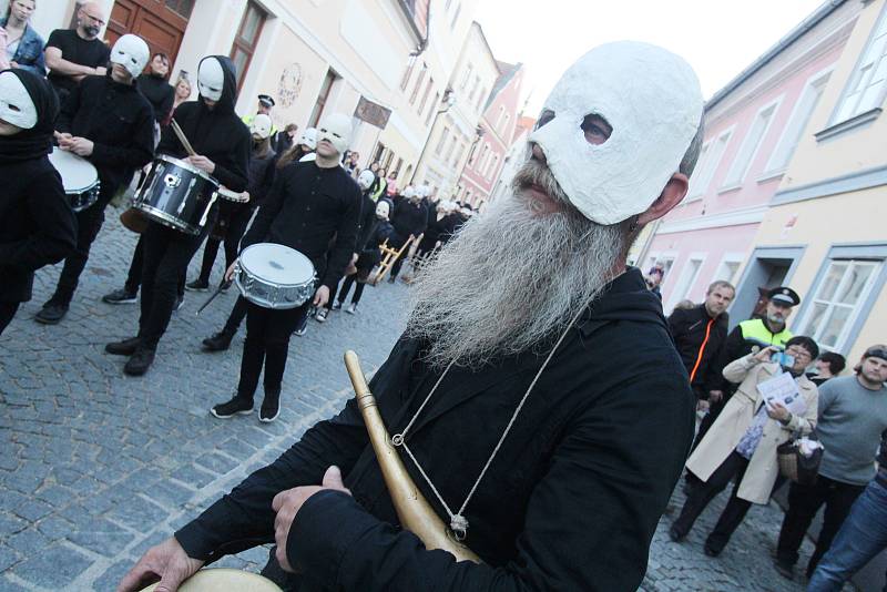 Hrkači v Českých Budějovicích. Snímek ze čtvrtečního večera.