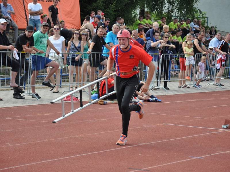 MČR v požárním sportu, sobota odpoledne - štafeta 4 x 100 metrů s překážkami