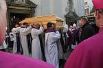Pohřeb emeritního biskupa Jiřího Paďoura.