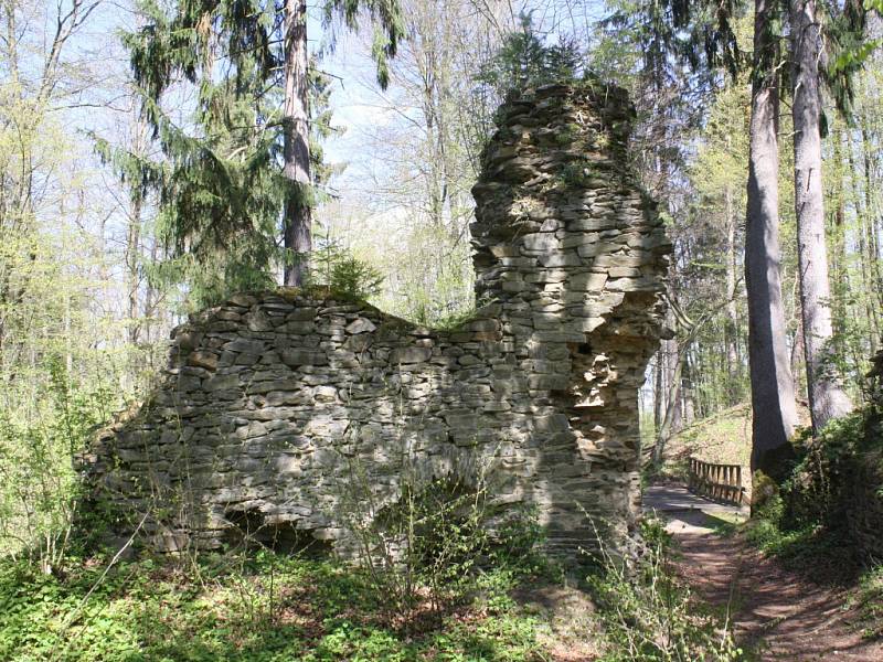 Karlův hrádek je velmi vyhledávanou turistickou atrakcí.