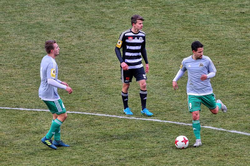 Dynamo hostilo v nedělním mrazivém utkání soupeře z Prahy.