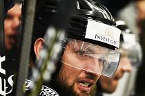 Martin Hanzal má na svém kontě sedm stovek zápasů v NHL, v neděli si zahraje za veterány proti Izraeli.