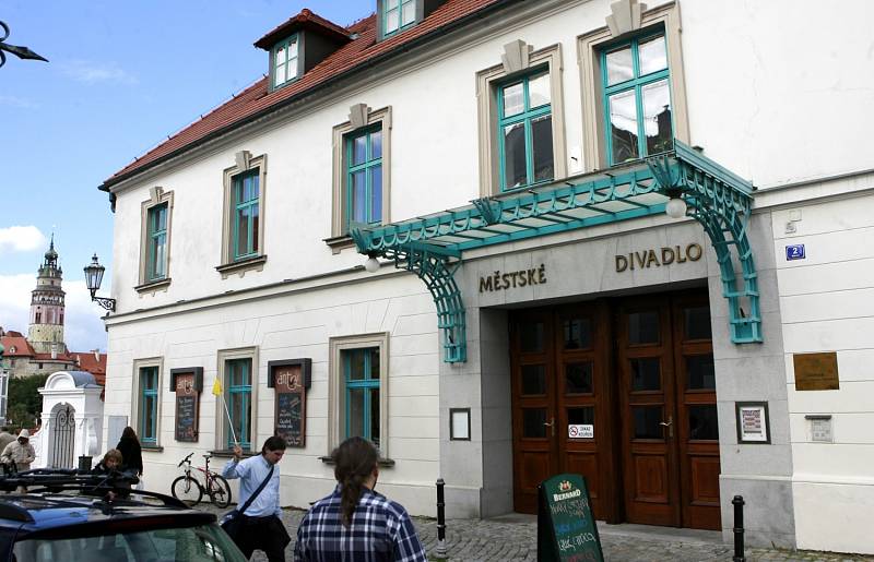Českokrumlovské Městské divadlo slaví 20. výročí od svého založení. 