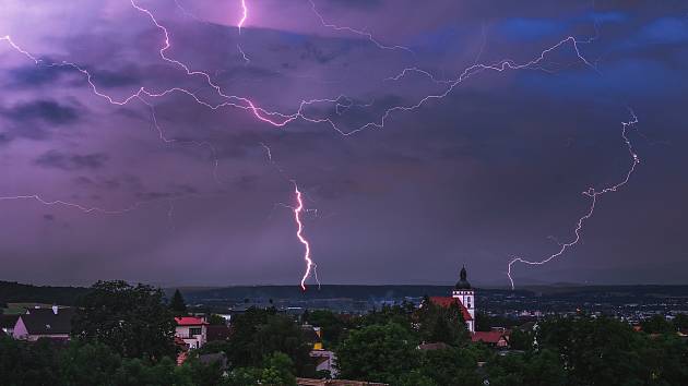 Lukáš Gallo vyfotil čtvrteční drsné bouřky.