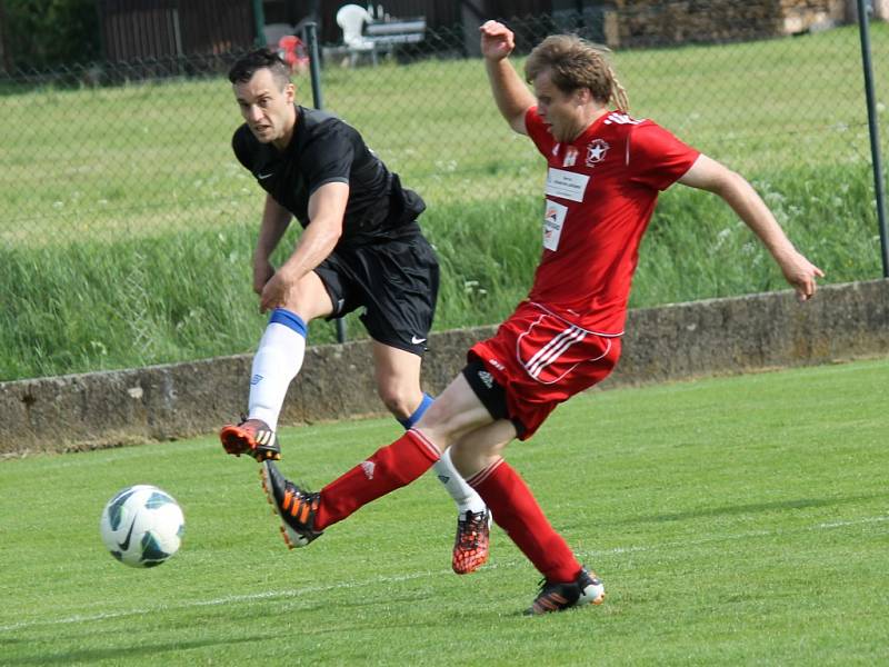 Olešník ve šlágru I.A třídy vyhrál nad Týnem 3:0 a posunul se před Olympii na druhé místo.