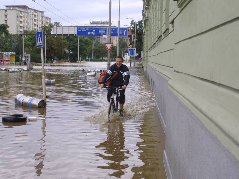 Zastávka U Soudu.