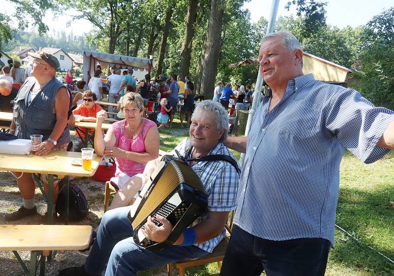 Tradiční trh v Boršově nad Vltavou.