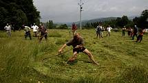 Finále Šumavského poháru v kosení se uskutečnilo  6. července na louce u Mlynařovic na Prachaticku.