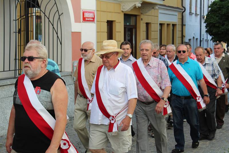 Sobotní městské slavnosti zasvětili Vltavotýnští známému loutkáři Matěji Kopeckému, který byl ve městě pohřben.