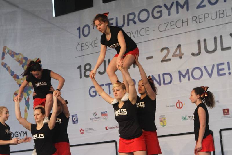 Mezinárodní gymnastické soutěže Eurogym začne v Českých Budějovicích přesně za 101 dní. Na snímku gymnastky Cheerleaders.