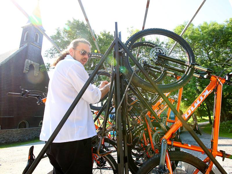 Z Romžberka do Horní Plané budou o prázdninách vozit turisty i místní dotované cyklobusy.