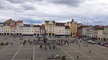 Policejní zásah na českobudějovickém náměstí.