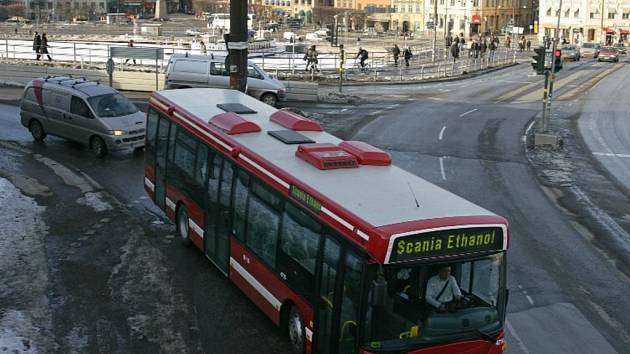 Kromě jiných metropolí i švédský Stockholm už používá autobusy na ethanolový pohon. 