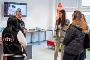 V polovině února budějovickou Vysokou školu technickou a ekonomickou při dnu otevřených dveří navštívilo na čtyři sta zájemců o studium.