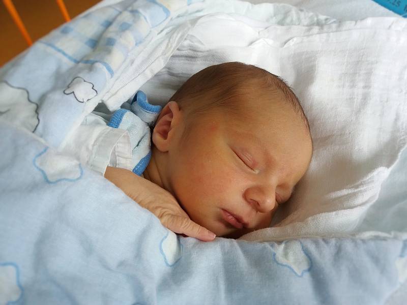 Ondřej Kámen je velikou radostí pro rodiče Zuzku a Martina Kámenovi z Českých Budějovic. Jejich první potomek se narodil 16. 9. 2017 v 19.25 h.