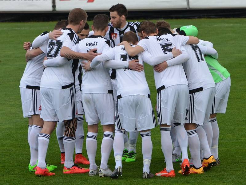 V Olomouci fotbalisté Dynama už ve druhém zápase v řadě nedali gól. Trefí se ve středečním derby na Soukeníku?  