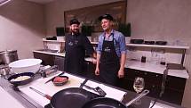 Krob a Ihnačák vaří v hotelu Budweis