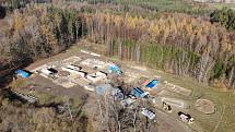 Fotodokumentace z výstavby Archeoskanzenu Trocnov za pomoci dronu 19. listopadu. Zdroj: Krajský úřad Jihočeského kraje, Odbor životního prostředí, zemědělství a lesnictví