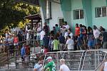 První kolo bylo tahákem, na stadion dorazila v sobotním vedru pěkná divácká návštěva.