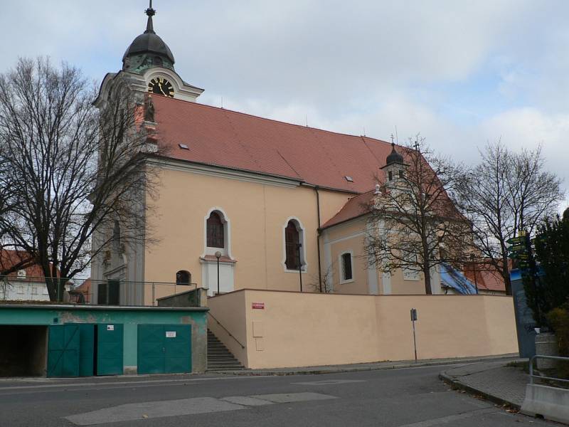 Kostel sv. Jakuba v Týně nad Vltavou po opravě.