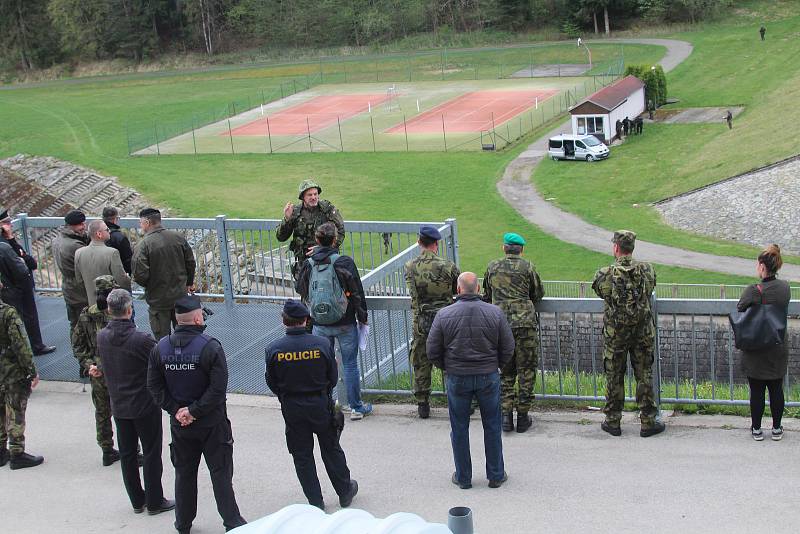 Na Lipensku v těchto dnech končí největší cvičení záložáků v dějinách armády Hradba 2018.