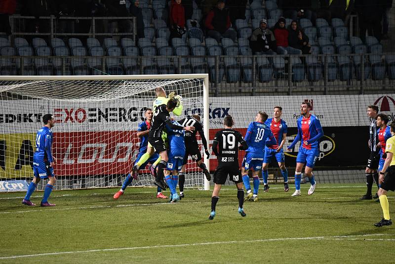 Fotbalová FORTUNA:LIGA Dynamo ČB - Plzeň .