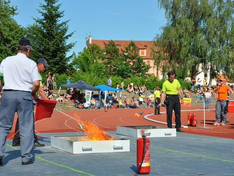 MČR v požárním sportu, sobota odpoledne - štafeta 4 x 100 metrů s překážkami