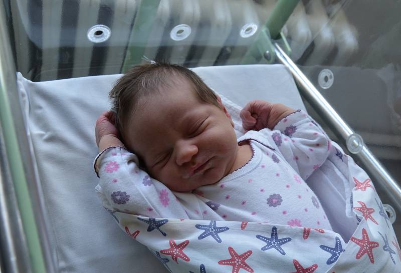Amélie Gabrielová z Písku. Dcera Barbory a Jana Gabrielových se narodila 27. 5. 2021 v 5.37 hodin. Při narození vážila 3450 g a měřila 48 cm. Doma se na ni těšil bráška Teodor (2,5).