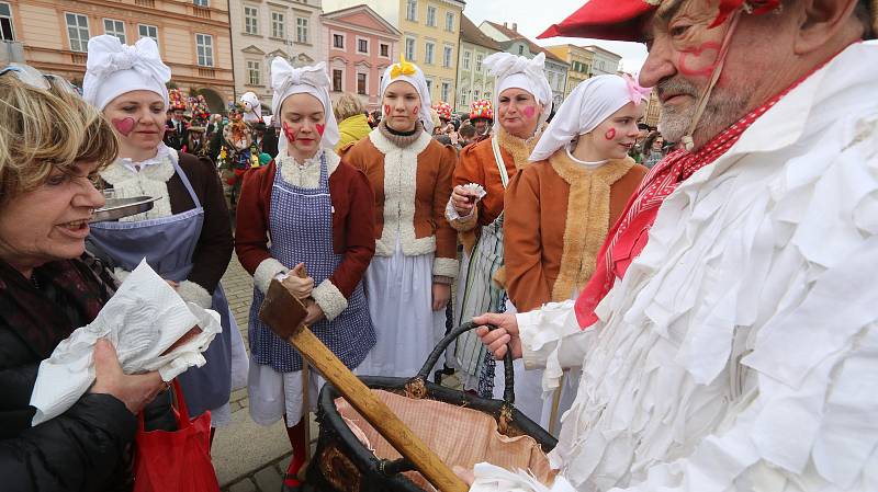 Masopust na českobudějovickém náměstí.