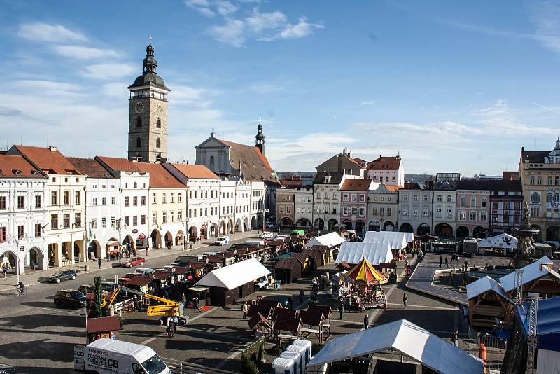 Tam to žije! A zanedlouho bude i hotové kluziště.