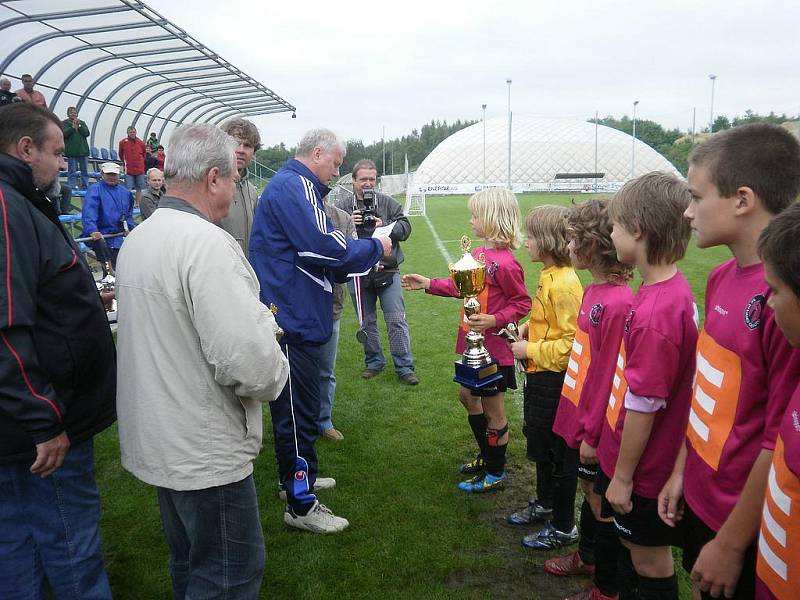 Fotbalisté Dynama ČB U11 vybojovali na MČR stříbrné medaile