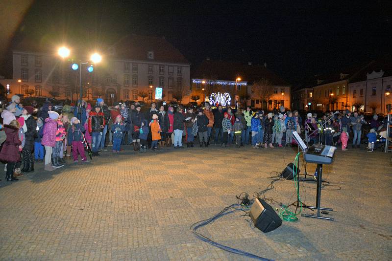 Česko zpívá koledy 2019 v Týně nad Vltavou.