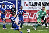 V utkání Dynama s Mladou Boleslaví (2:1) měl velkou šanci hostující Michal Hlavatý, brankář Vojtěch Vorel však skvělým zákrokem jeho gólovou střelu zneškodnil.