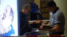 V sobotu kolem 20. hodiny večer vyjížděli policisté do Dopravně obchodního centra Mercury v Českých Budějovicích k podezřelému kufříku.