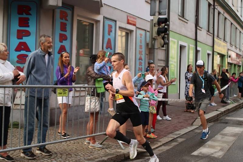 Vítěz českobudějovického půlmaratonu Vít Pavlišta