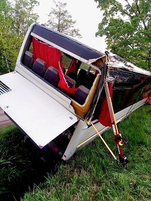 Ve středu 17. dubna 2024 krátce před 16.30 hodinou havaroval u Lišova autobus.