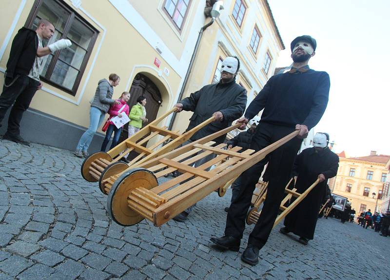 Hrkači v Českých Budějovicích. Snímek ze čtvrtečního večera.