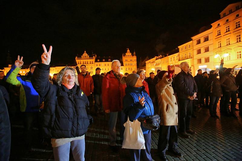 České Budějovice demonstrovaly za svobodu médií.