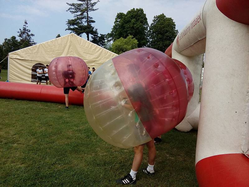 Znáte bubble soccer? Studenti v Českých Budějovicích už ano 