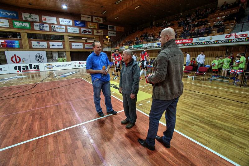 Jihostroj popřál Bohumilovi Pufferovi ke stým narozeninám