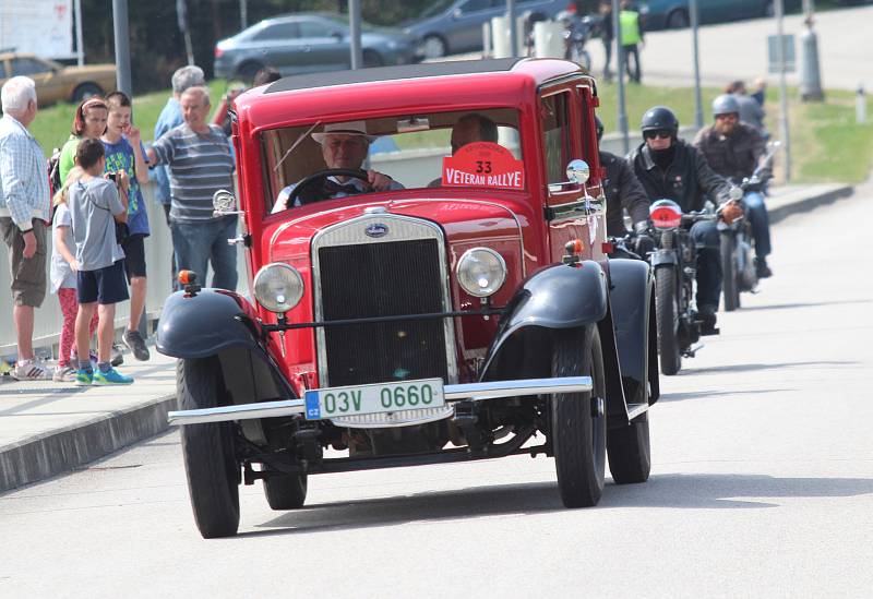 Veteránská Rallye Křivonoska. Ilustrační foto.