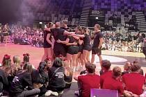 Dark Foxes cheerleaders slaví velký úspěch
