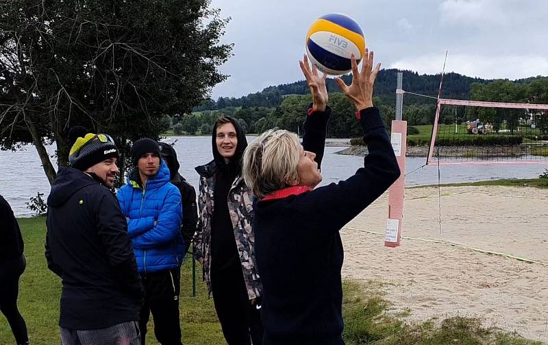 Volejbalisté Jihostroje si zahráli s olympijskou vítězkou  a vítězem paralympiády