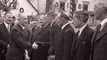 Davy lidí vítaly v roce 1937 na náměstí ve Vyšším Brodě Edvarda Beneše.