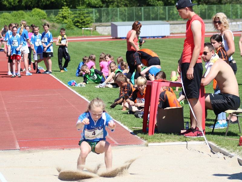 Sokol České Budějovice pořádal ve čtvrtek 18. května Štafetový pohár. Krajského finále se zúčastnilo kolem tří set dětí.