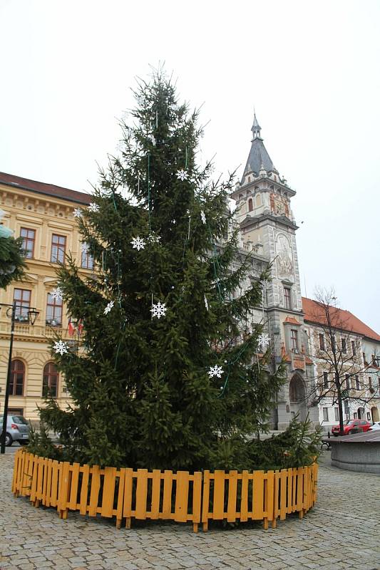 Vánoční strom v Prachaticích.